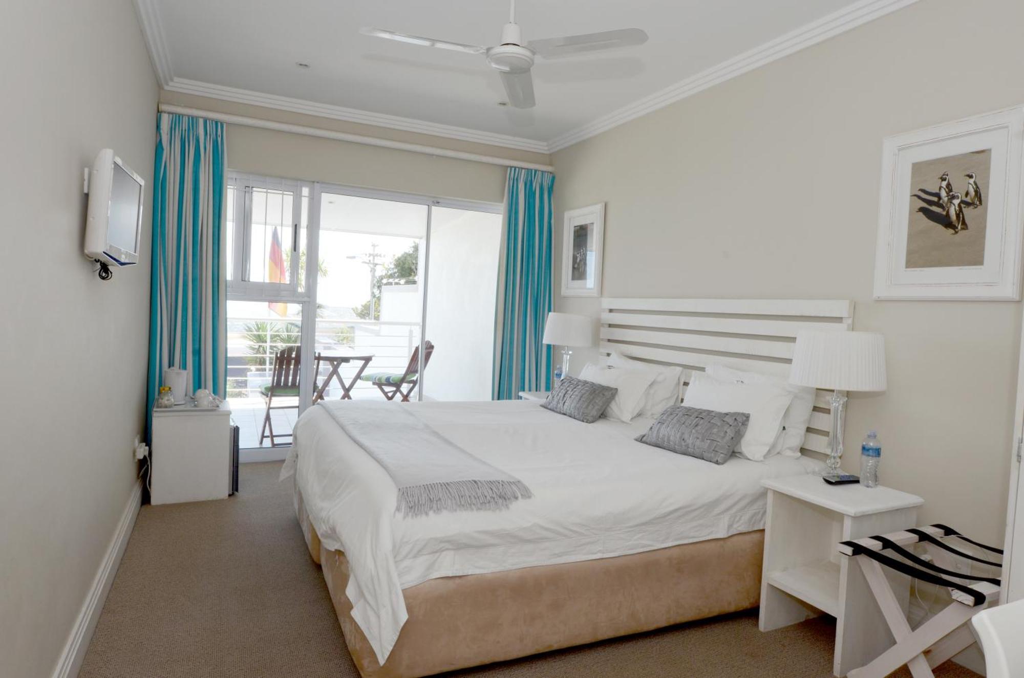 61 On Camps Bay Bed & Breakfast Cape Town Phòng bức ảnh